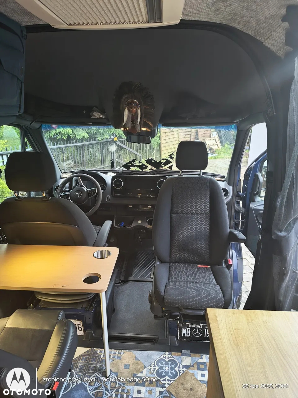 Mercedes-Benz Sprinter - 25