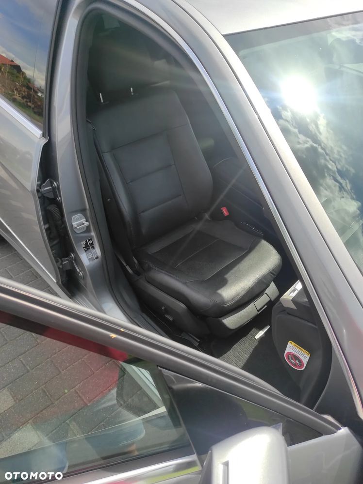 Mercedes-Benz Klasa E 350 CGI BlueEFFICIENCY Avantgarde - 12