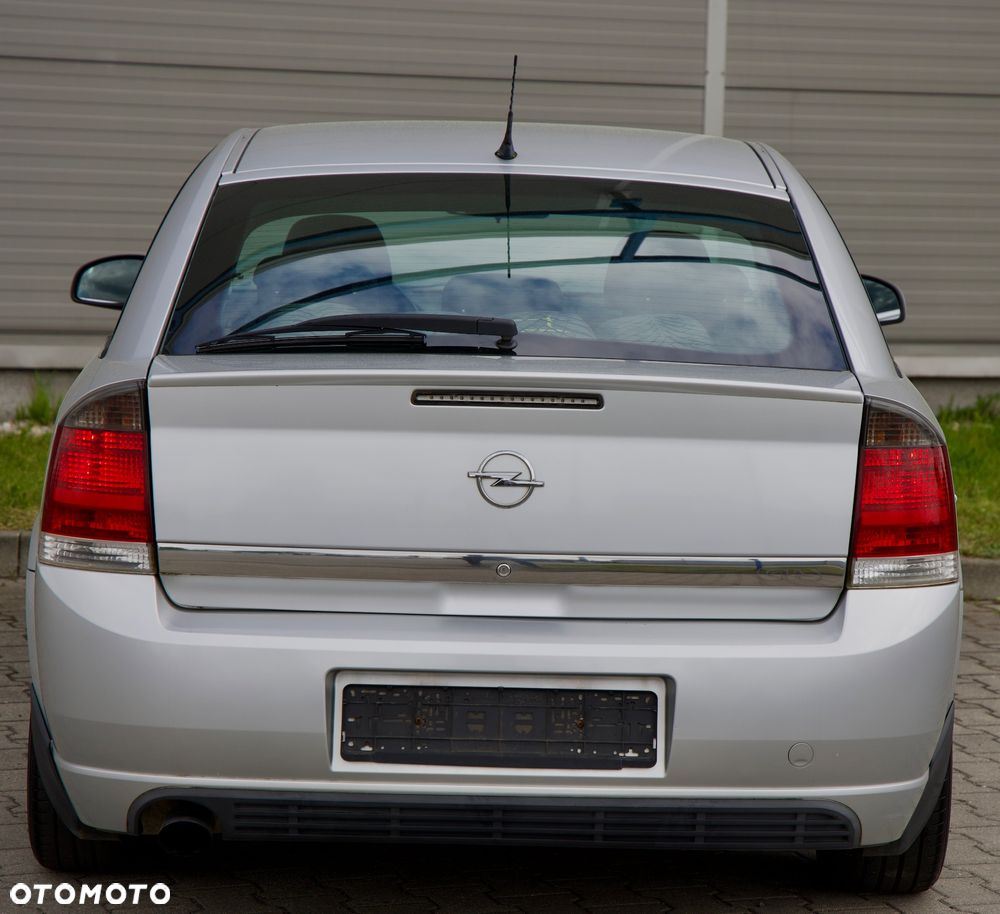 Opel Vectra 2.2 CDX - 21