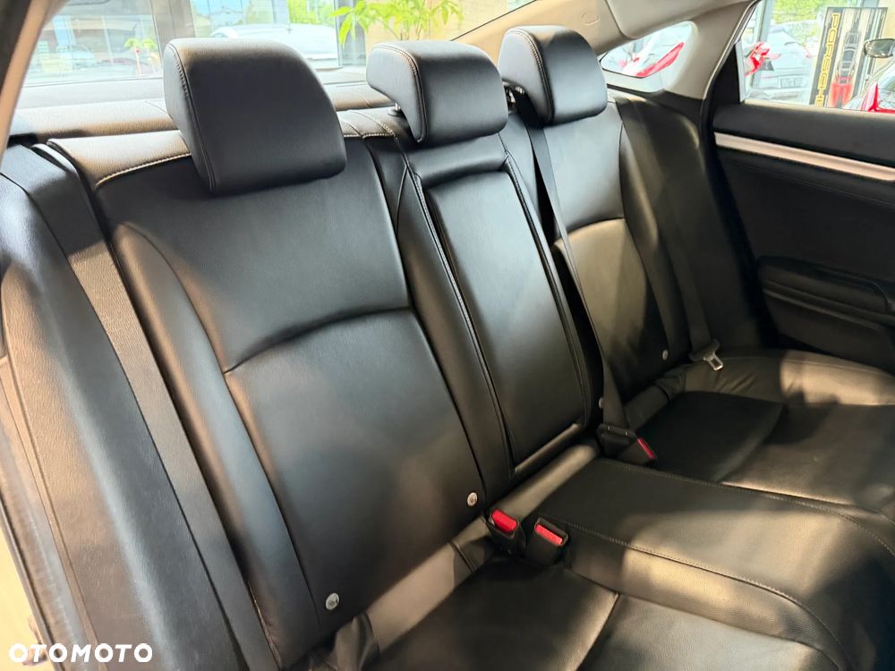 Honda Civic 1.5 T Executive CVT - 18