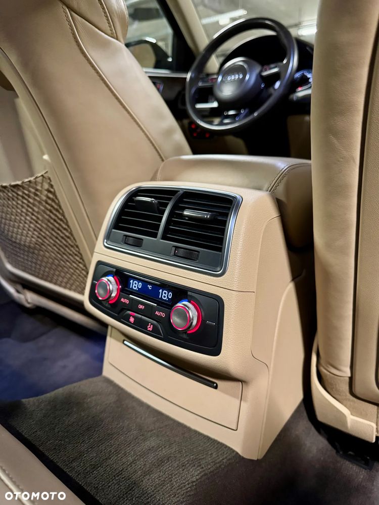 Audi A6 Avant 2.0 TDI Multitronic - 24