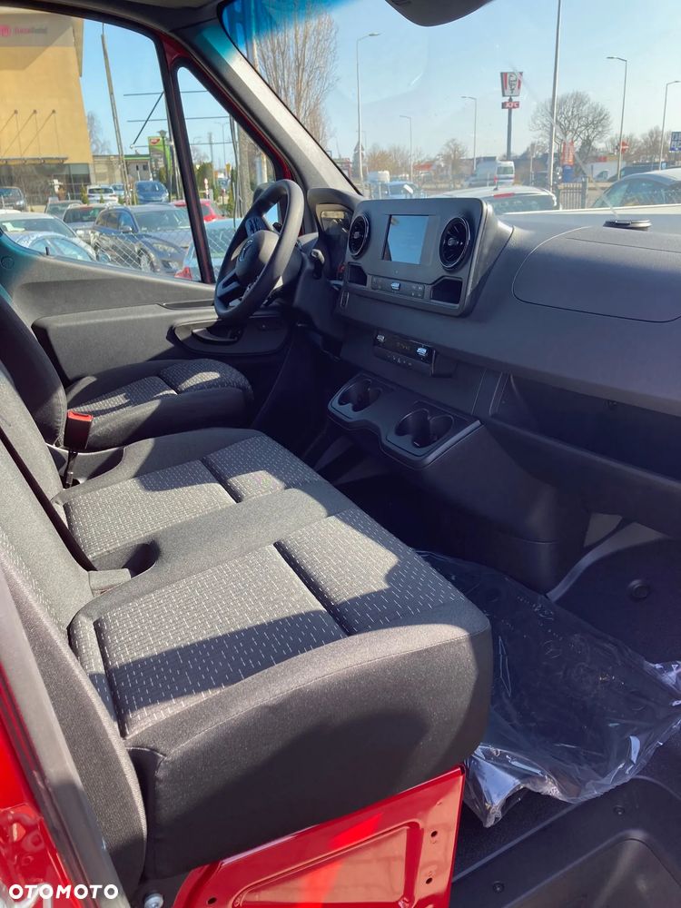 Mercedes-Benz Sprinter 319cdi - 8