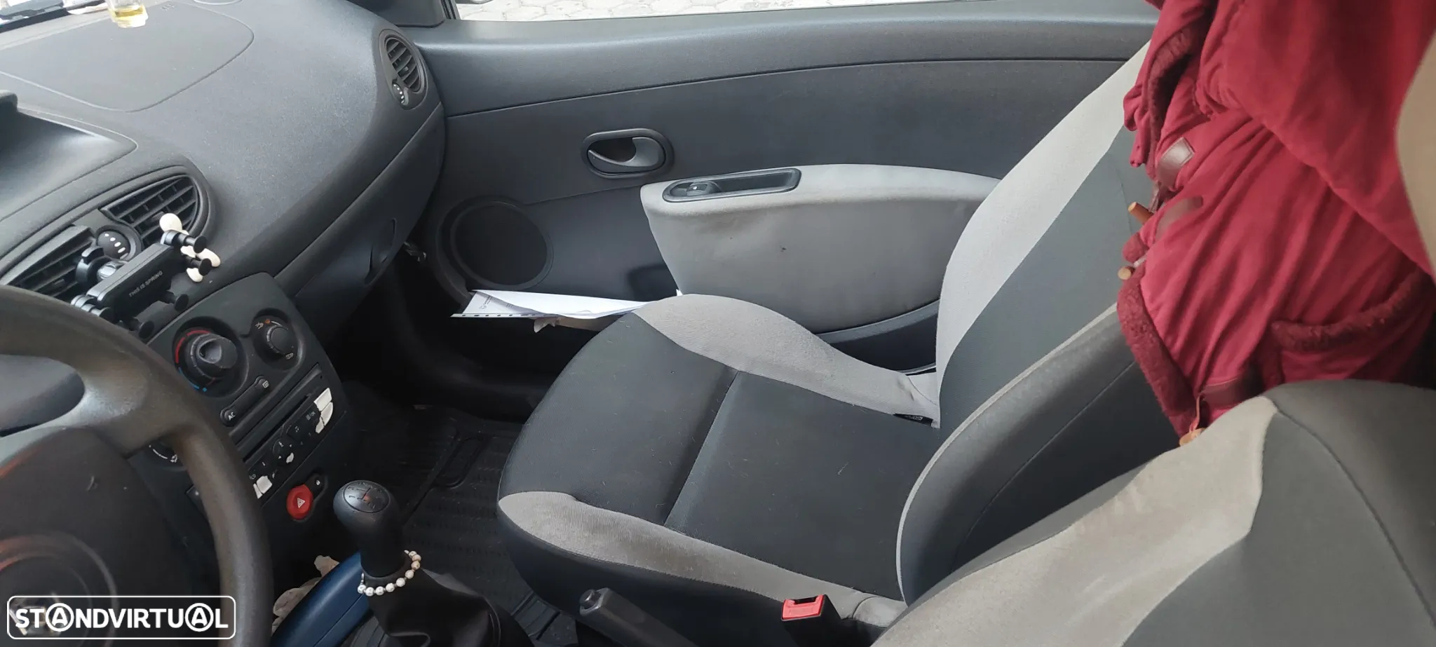 Renault clio - 8
