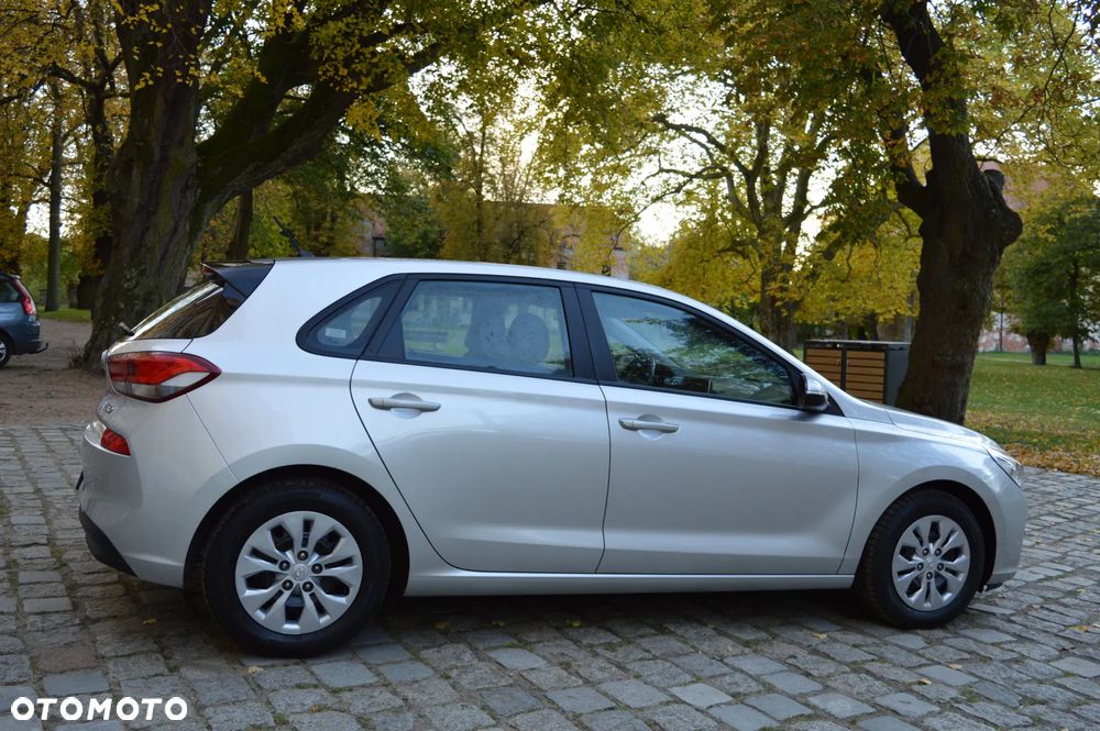 Hyundai i30 - 23