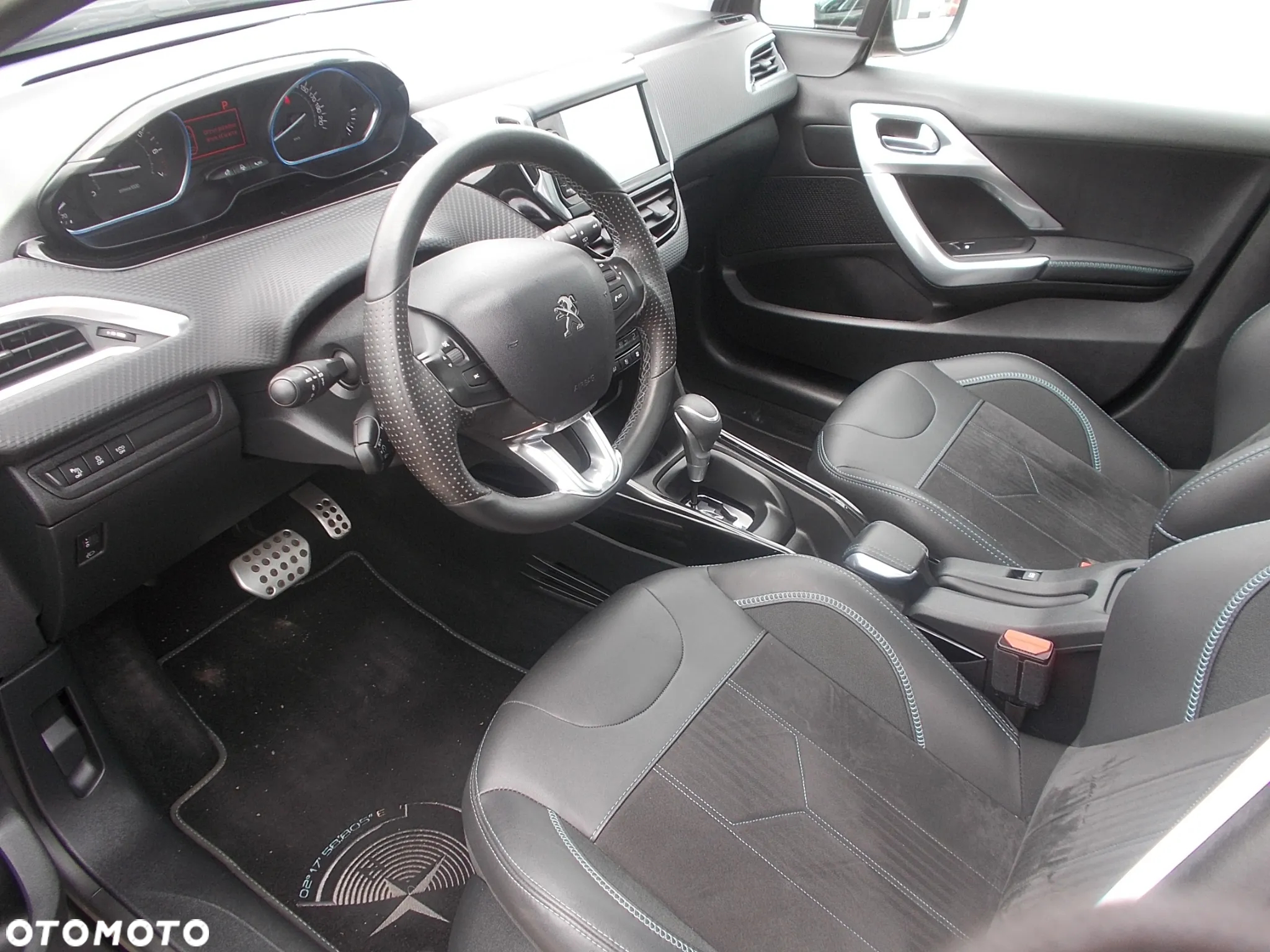 Peugeot 2008 1.2 Pure Tech GPF Crossway S&S EAT6 - 10