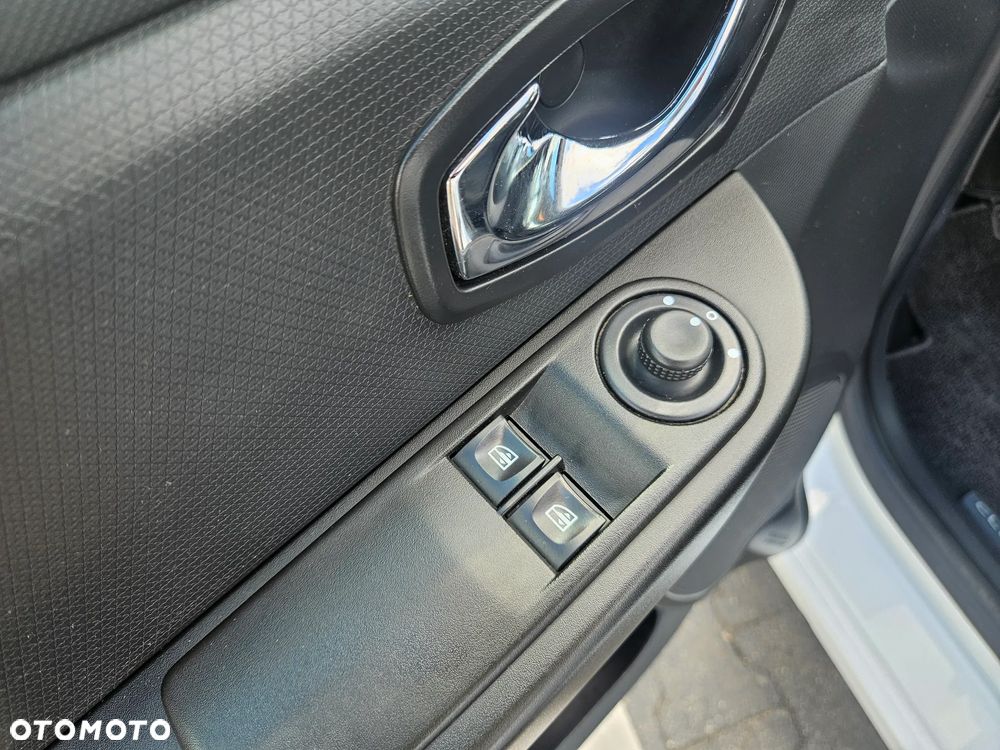 Renault Clio Energy TCe 90 Business - 32