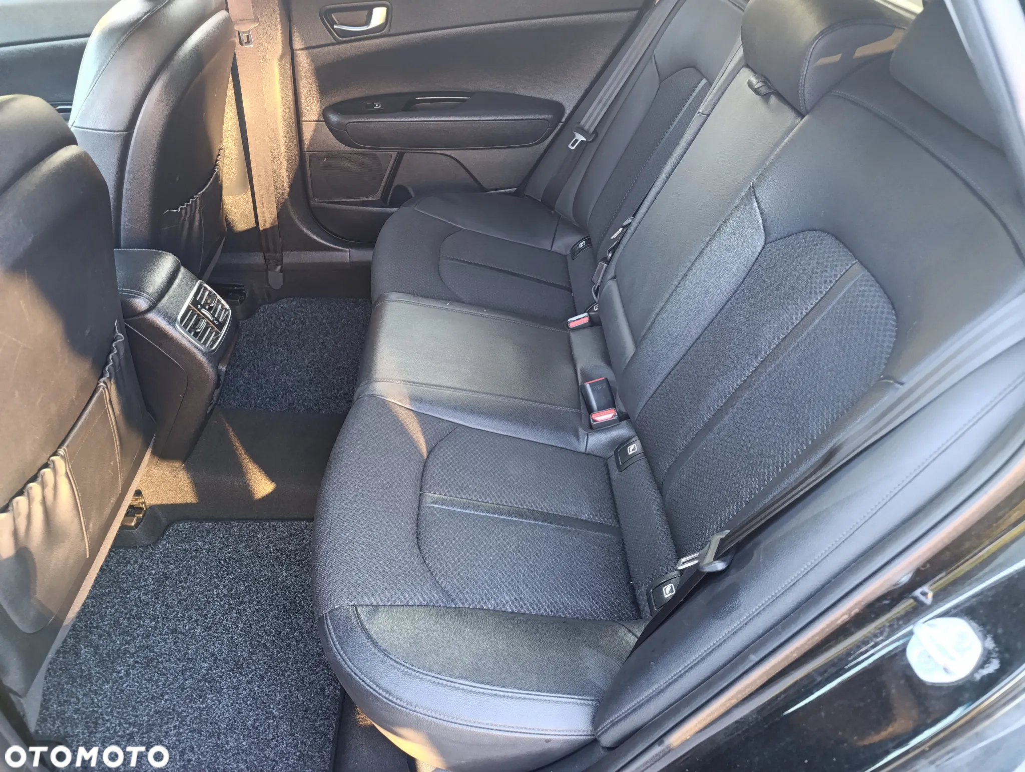 Kia Optima 1.7 CRDI XL DCT - 11