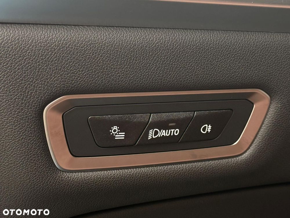 BMW X7 xDrive40d mHEV M Sport sport - 24