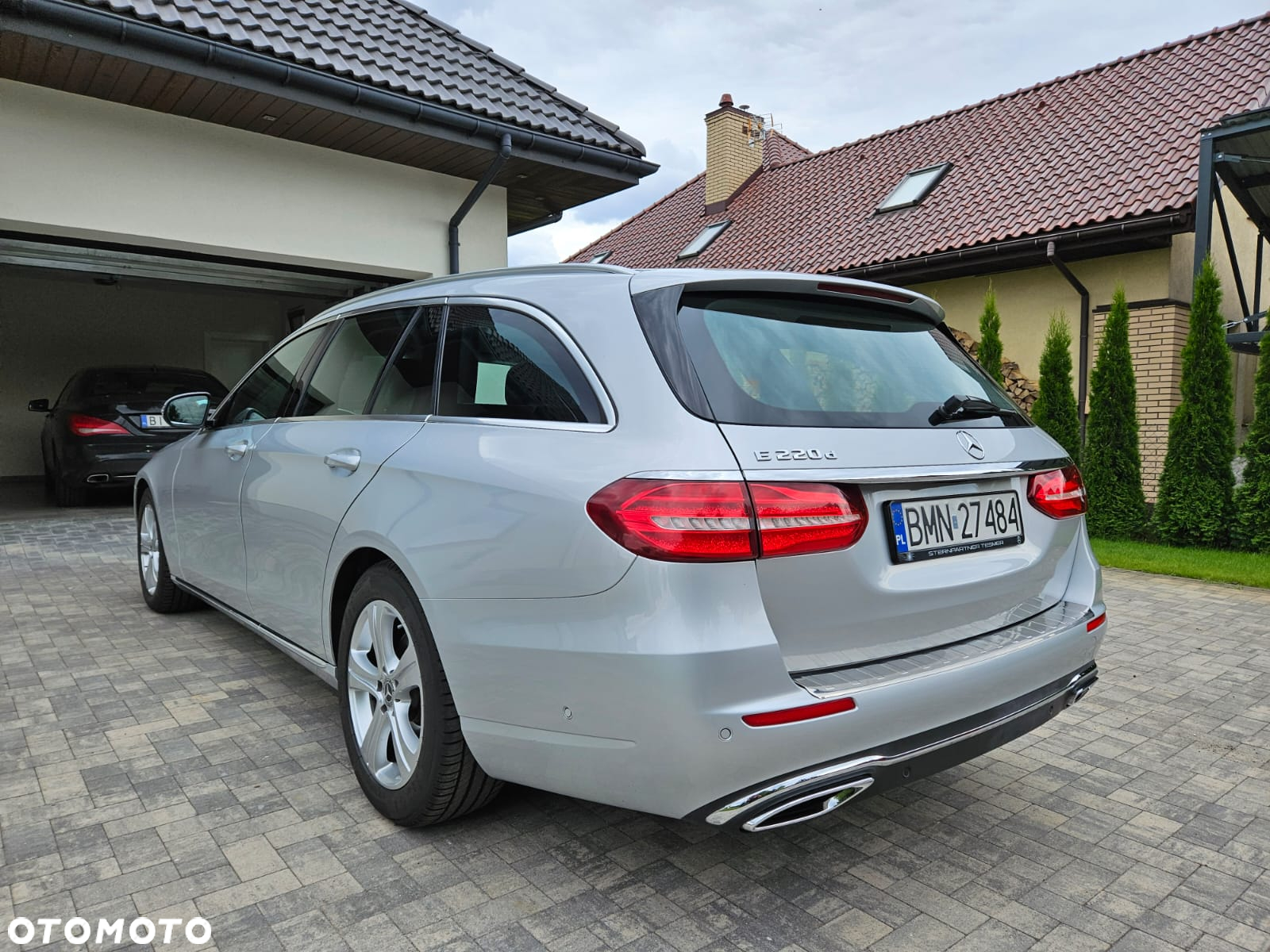 Mercedes-Benz Klasa E 220 d T 9G-TRONIC - 9