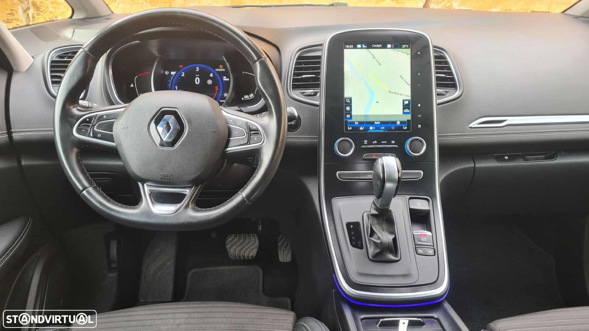 Renault Grand Scénic - 11