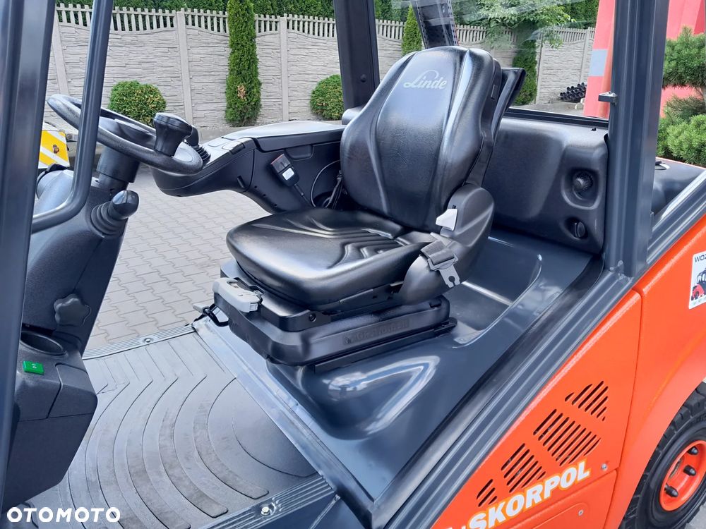 Linde H25D-02 - 11