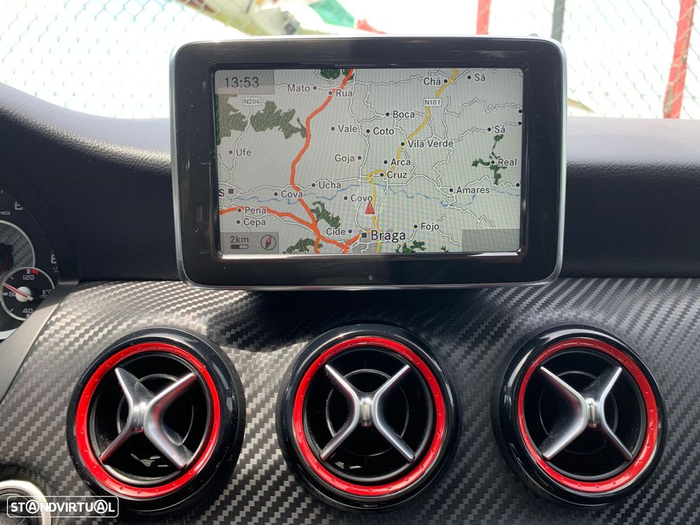 Mercedes-Benz A 45 AMG 4-Matic - 27
