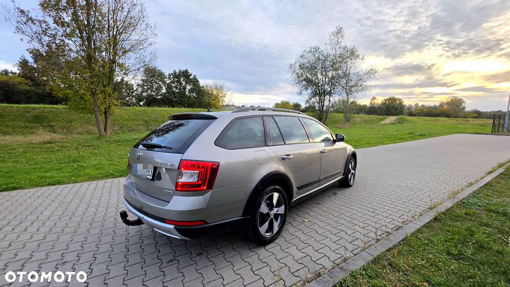 Skoda Octavia 2.0 TDI 4x4 DSG Scout - 6
