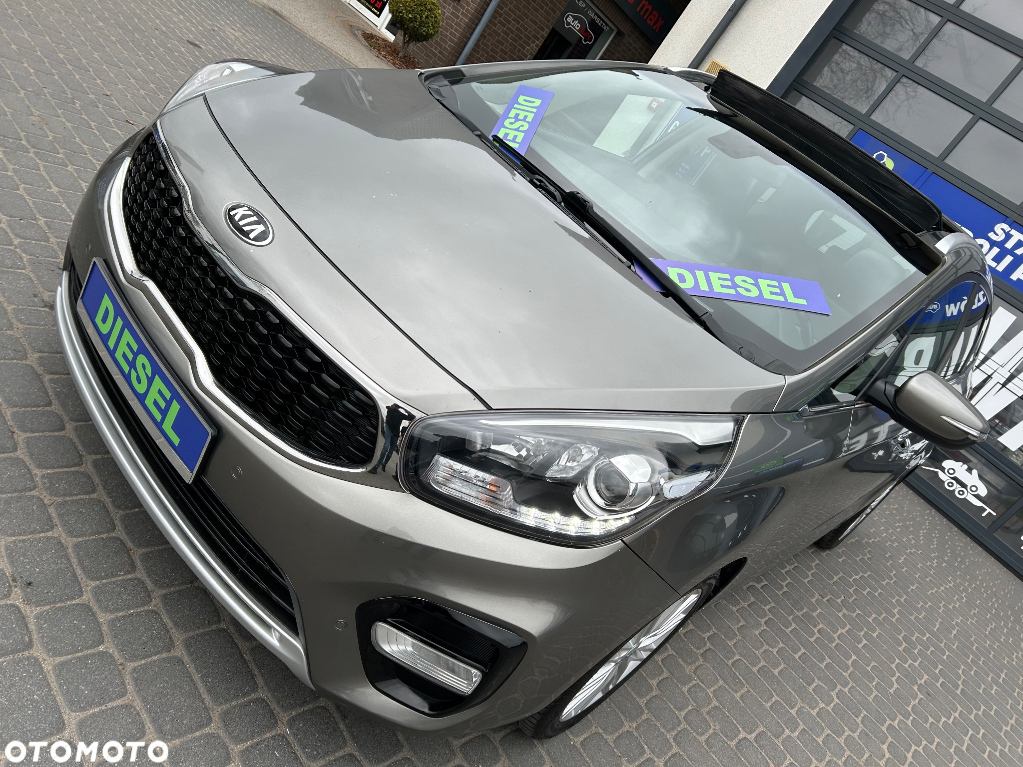 Kia Carens 1.7 CRDi L 7os DCT - 3