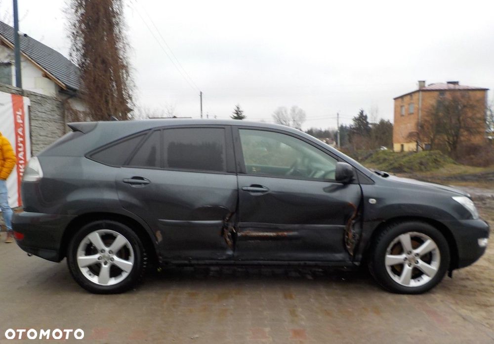 Lexus RX - 11