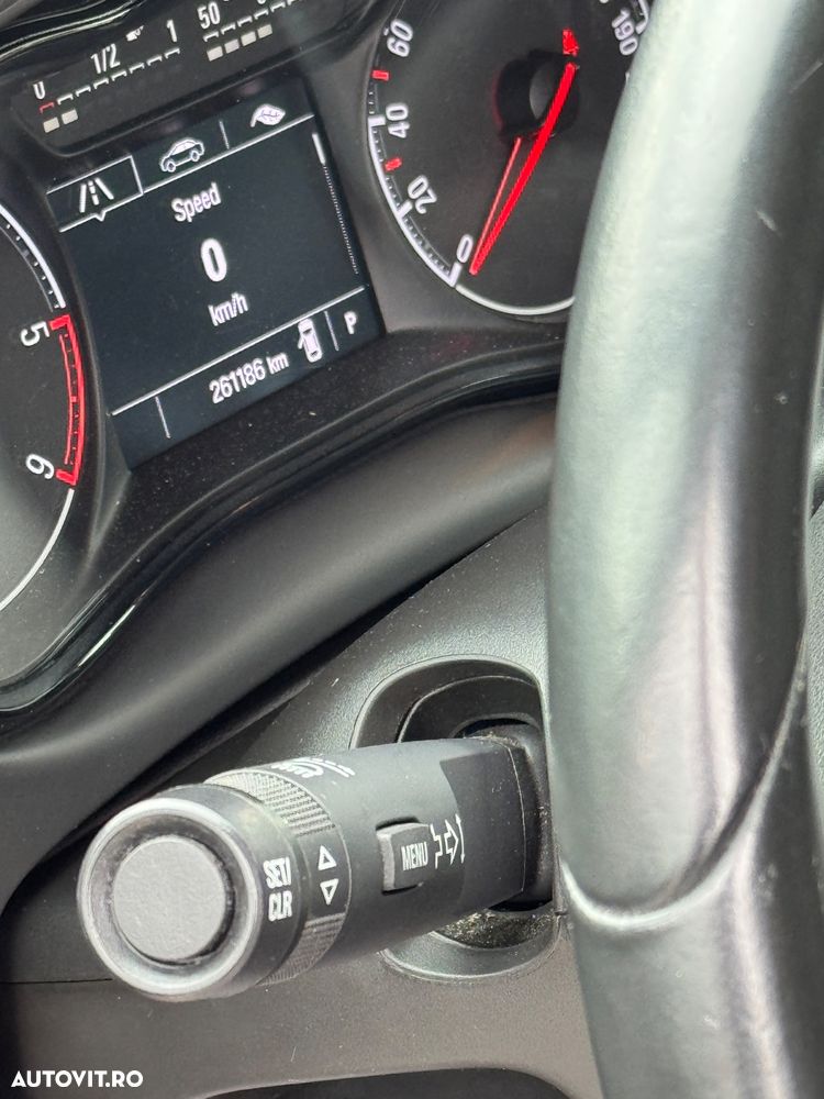 Opel Zafira 2.0 D (CDTI) Automatik Edition - 18