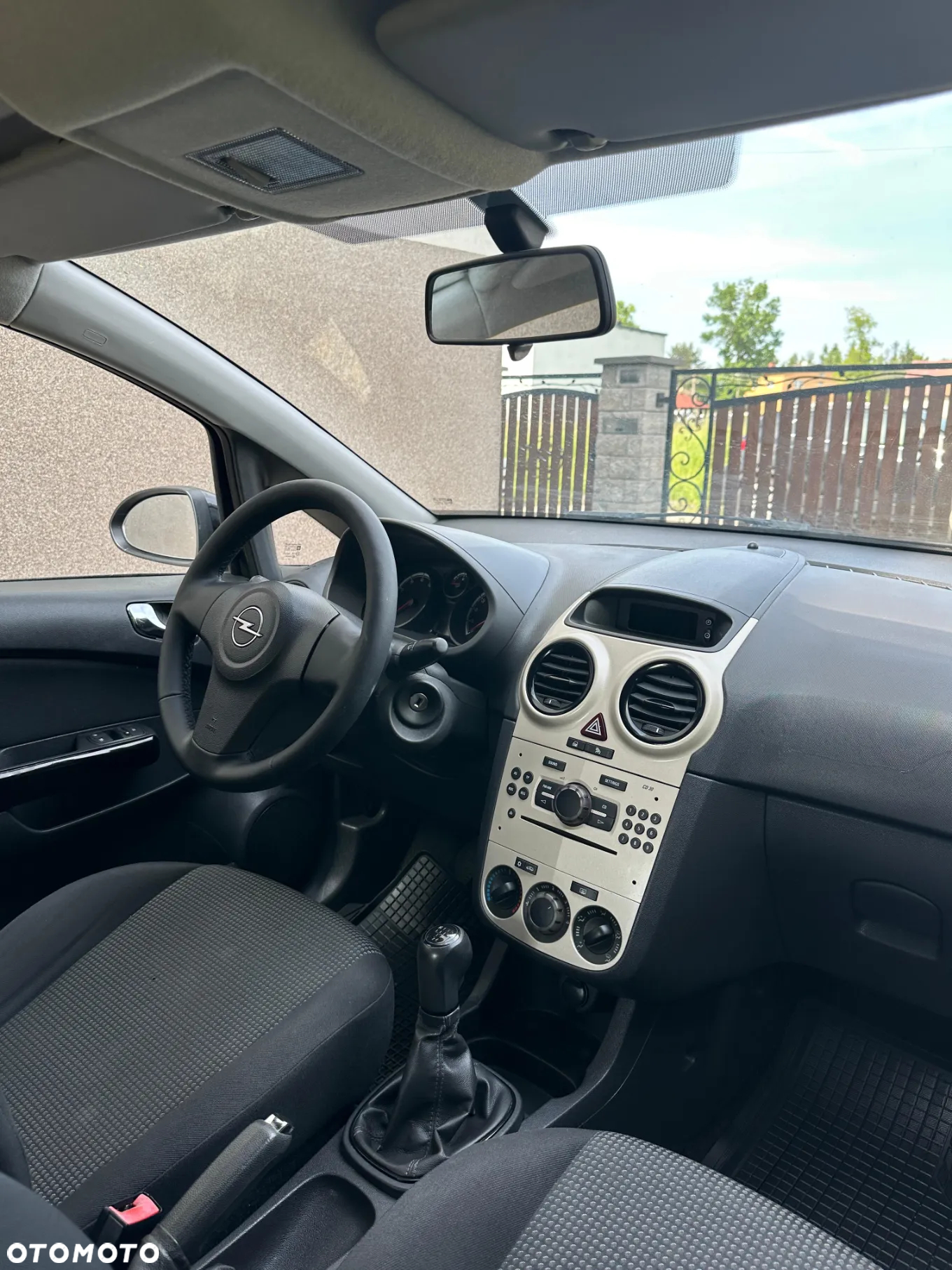 Opel Corsa - 16