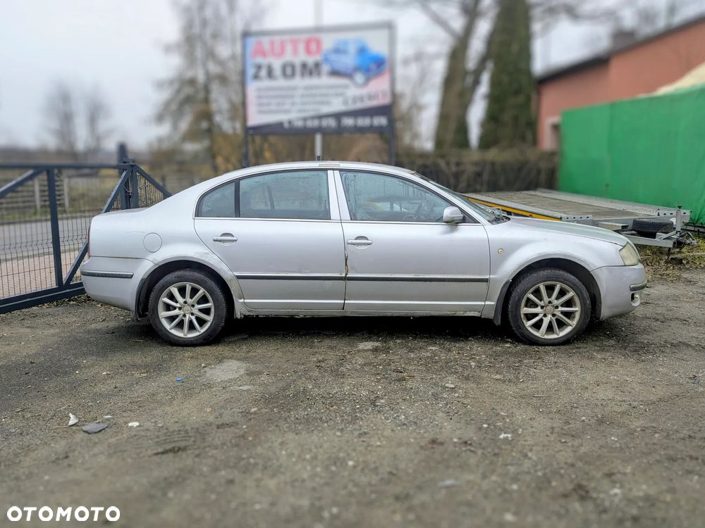 Skoda Superb I 2003 1.9 TDI 96kW - Auto na części - 3