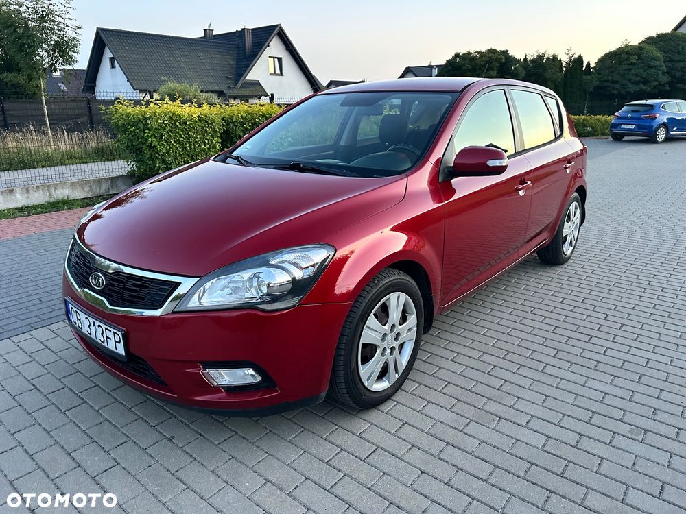 Kia Ceed 1.4 Comfort + - 6