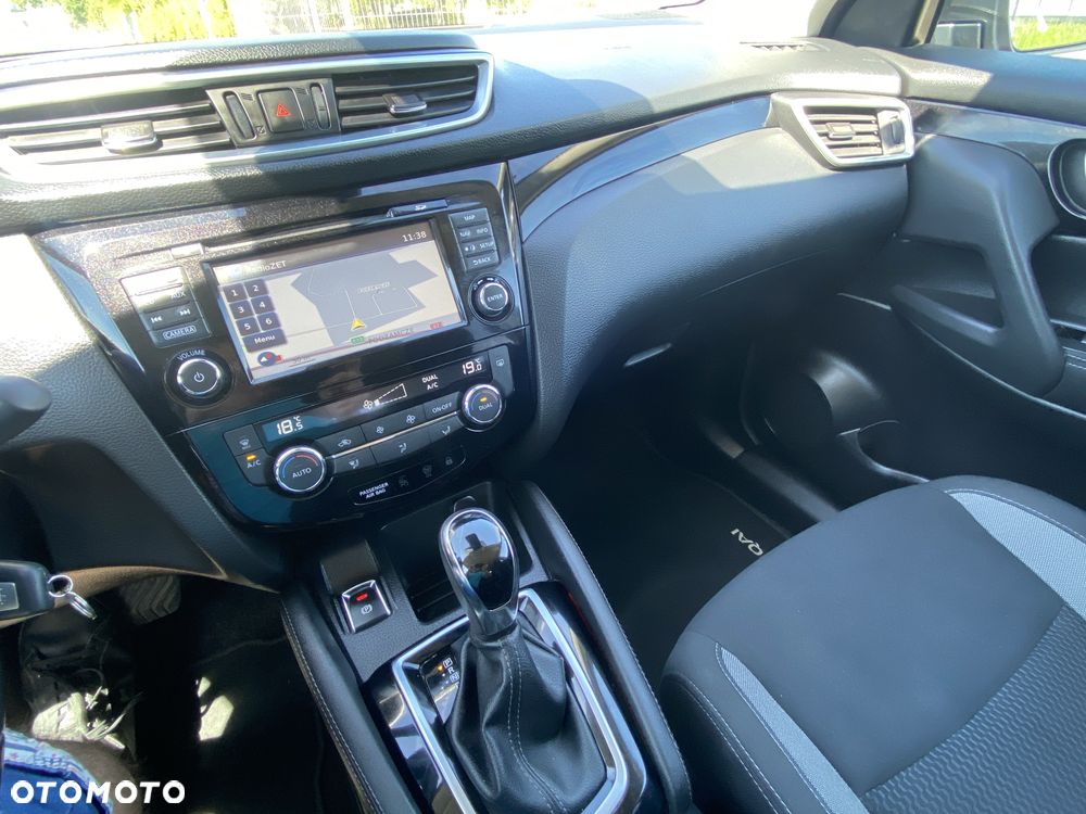 Nissan Qashqai 1.2 DIG-T Xtronic TEKNA+ - 20