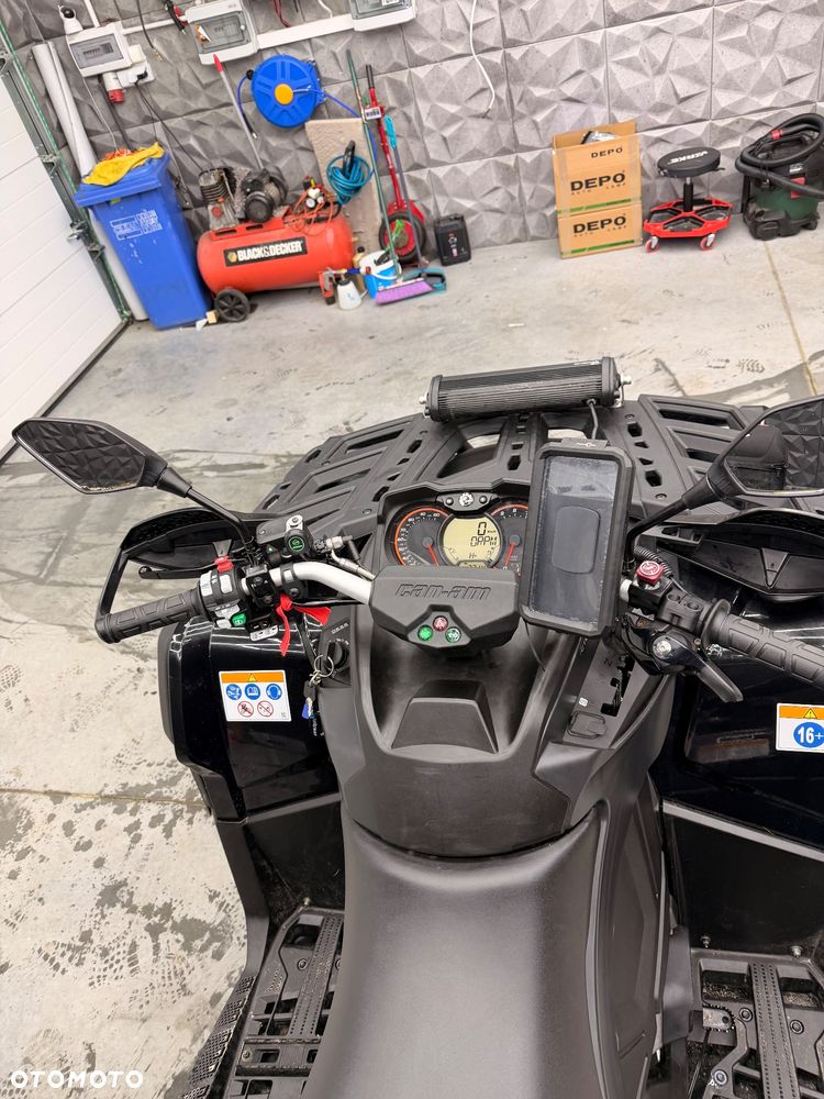 Can-Am Outlander - 8