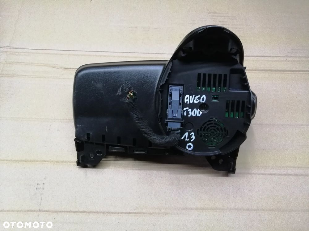 Chevrolet Aveo T300 1.3 Dizel zestaw startowy komputer Bosch 0281018383 immo licznik stacyjka i inne - 12