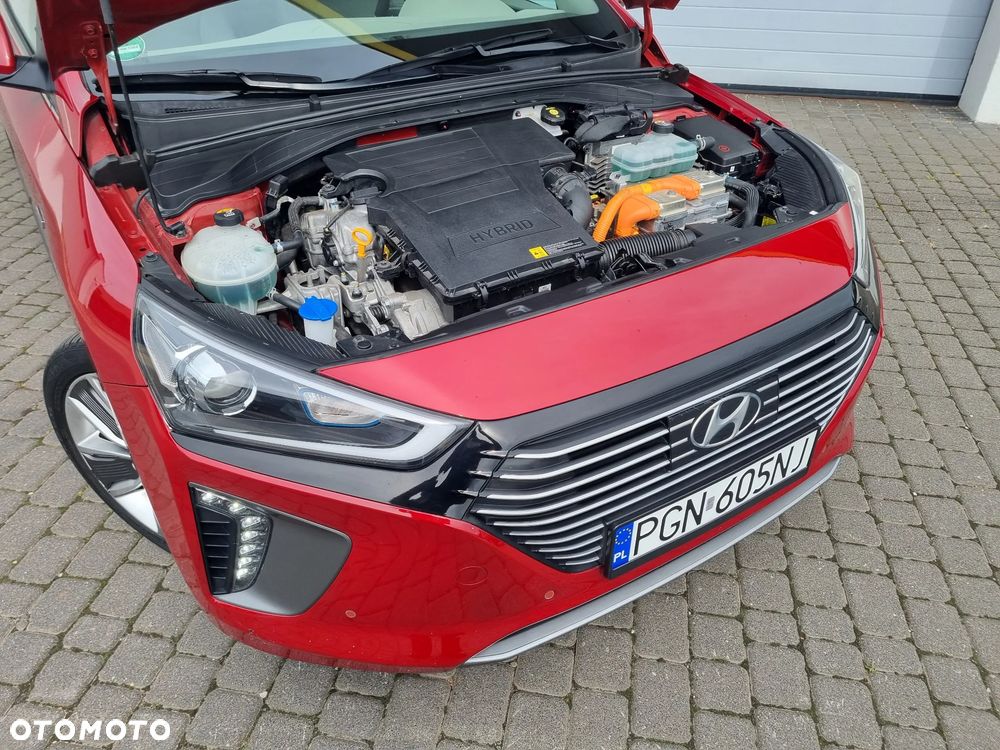 Hyundai IONIQ Hybrid Premium - 36