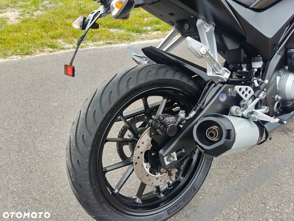 Yamaha YZF - 22