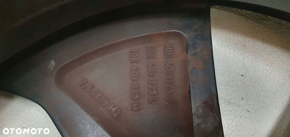 felga aluminiowa cupra born 7.5x19" et50 5x112 10e601025j - 7