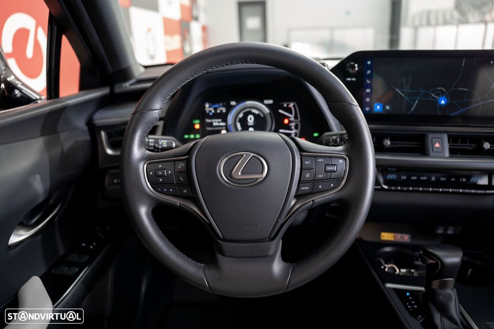 Lexus UX 250h F Sport - 9