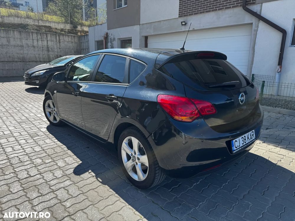 Opel Astra - 8