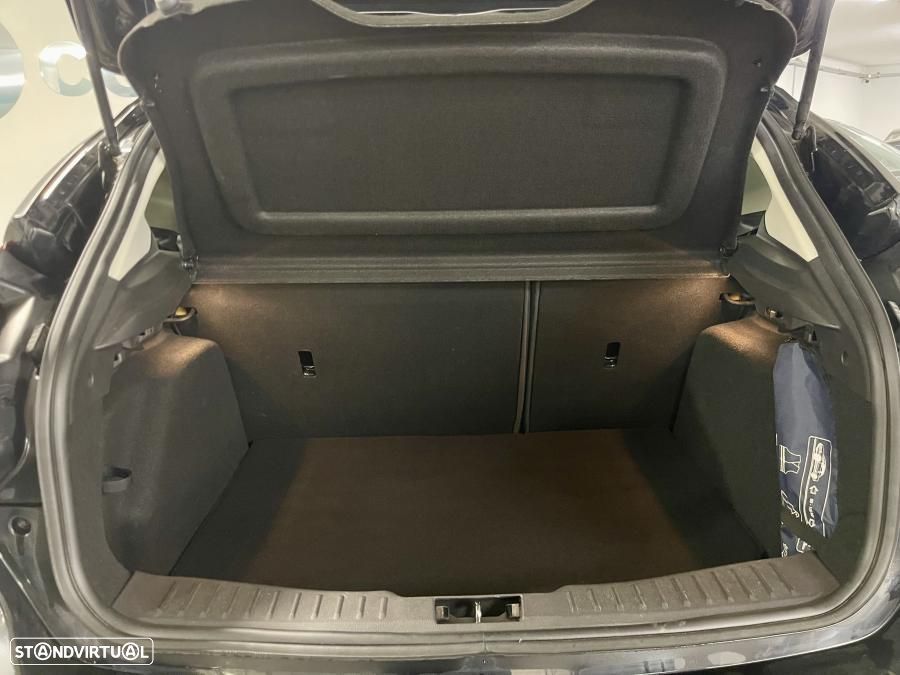 Ford Focus 1.0 SCTi Titanium Best - 23