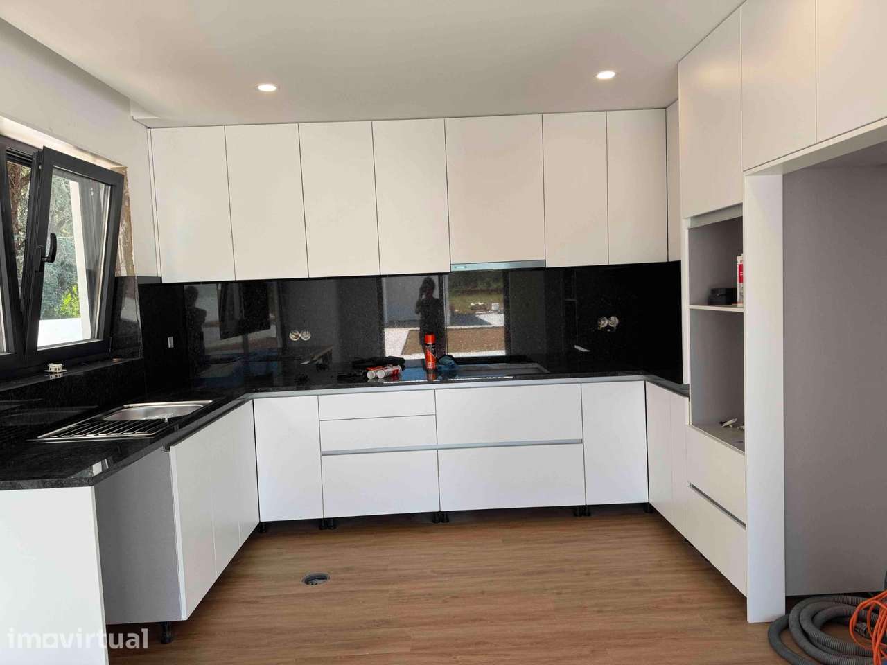 Moradia T3 (nova) com Jardim e Garagem - Grande imagem: 5/9