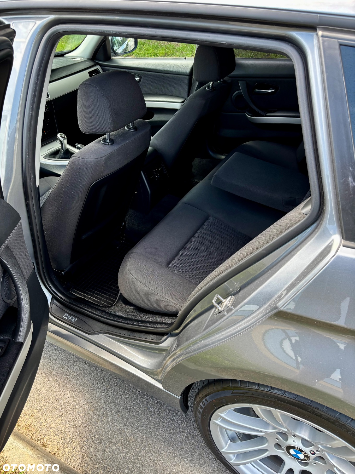 BMW Seria 3 318d DPF Touring - 6