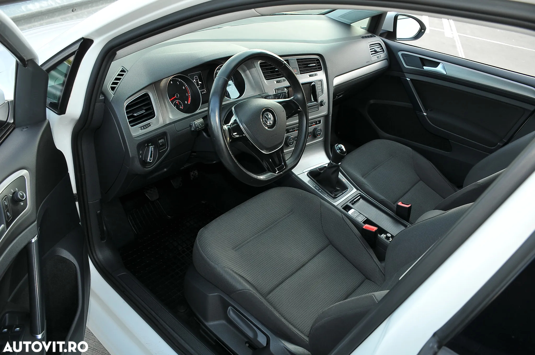 Volkswagen Golf 1.2 TSI BlueMotion Technology Comfortline - 13
