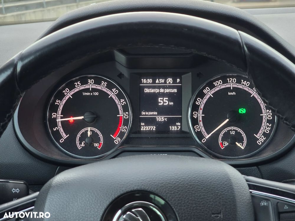 Skoda Octavia 2.0 TDI DSG Ambition - 14