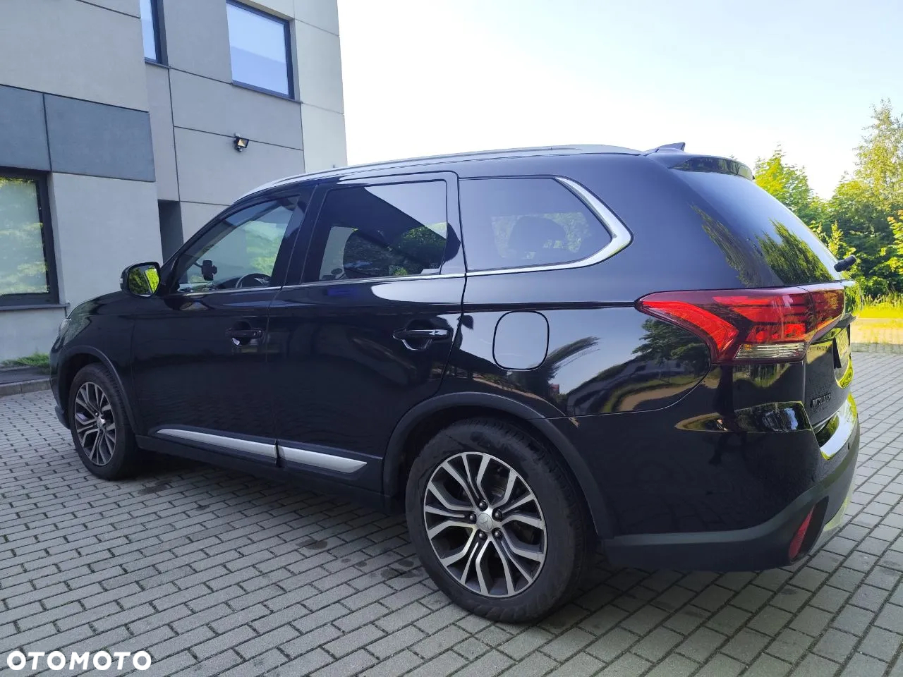 Mitsubishi Outlander 2.2 DID Intense + 4WD - 4