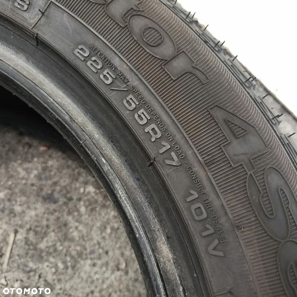Opona 225/55/17 Goodyear Vector 4Seasons (F6007) - 4