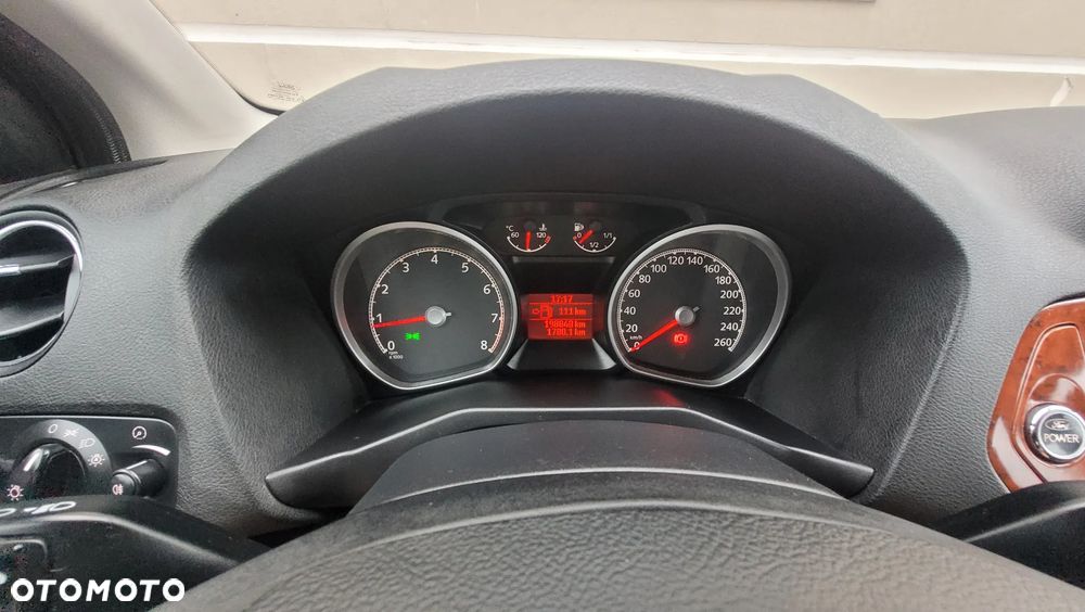Ford Mondeo 2.0 Ghia - 29