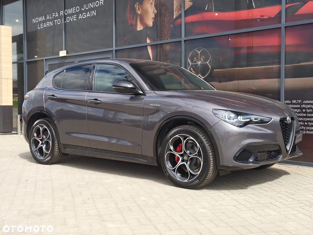 Alfa Romeo Stelvio - 6