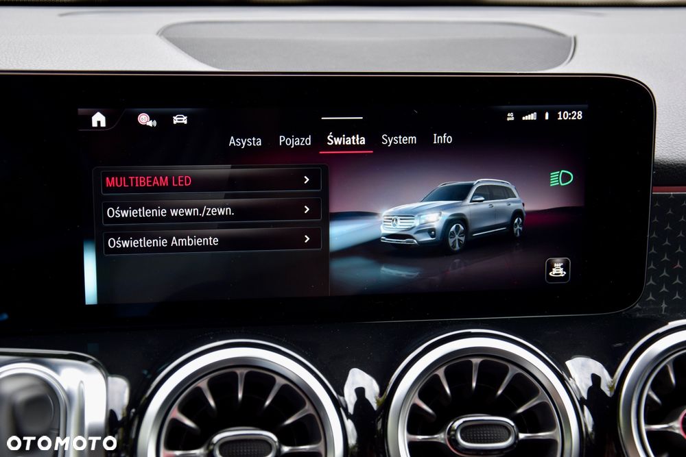 Mercedes-Benz GLB 200 d 4-Matic AMG Line 8G-DCT - 25