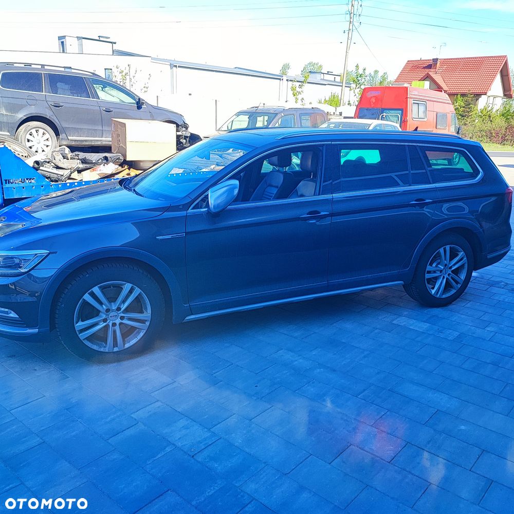 Volkswagen Passat Alltrack 2.0 TDI SCR 4Motion DSG (BMT) - 5