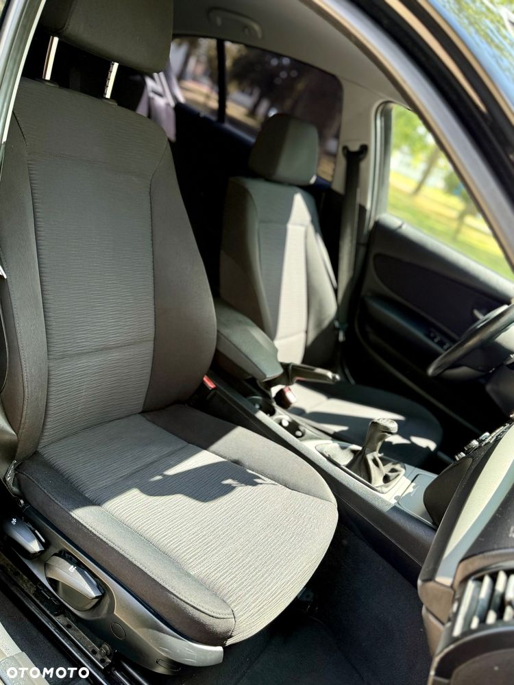 BMW Seria 1 116i - 11