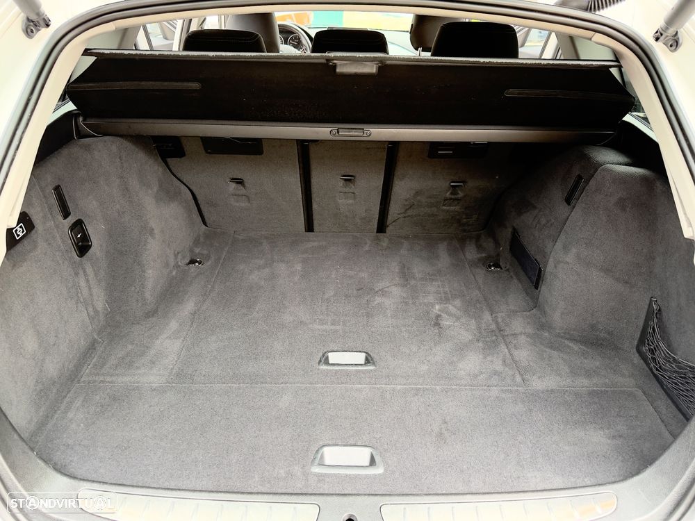 BMW 318 d Auto Pack M - 37