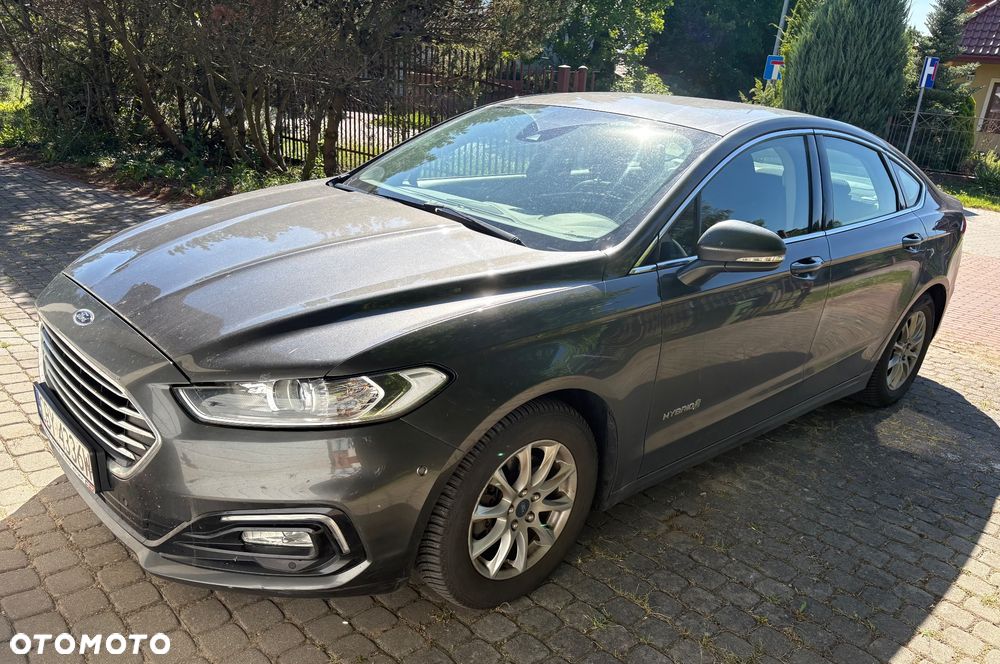 Ford Mondeo 2.0 Hybrid Titanium - 1