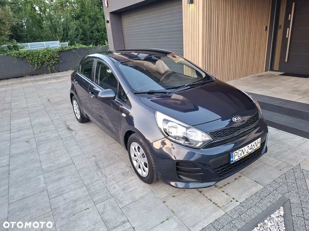 Kia Rio - 4