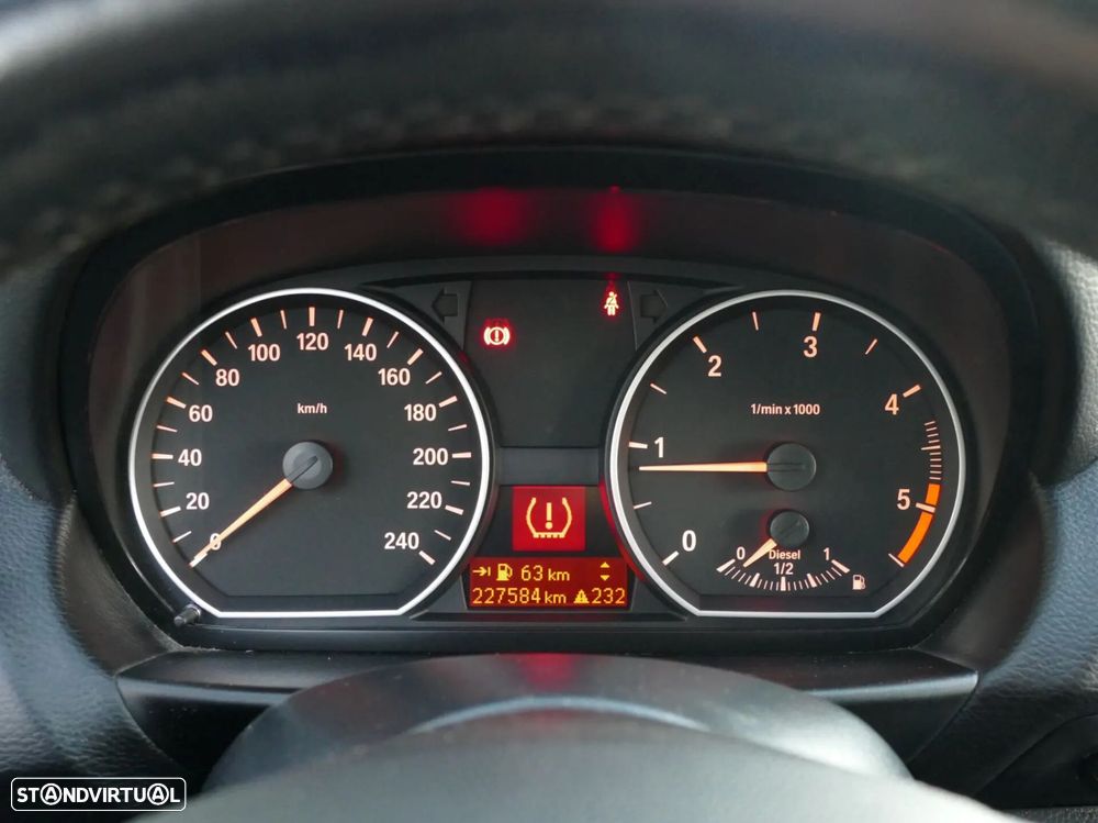 BMW 118 d Coupe - 16