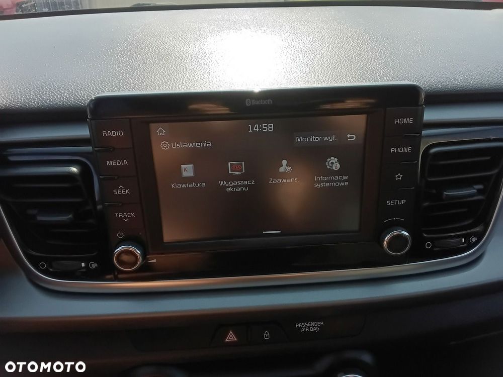 Kia Rio - 18