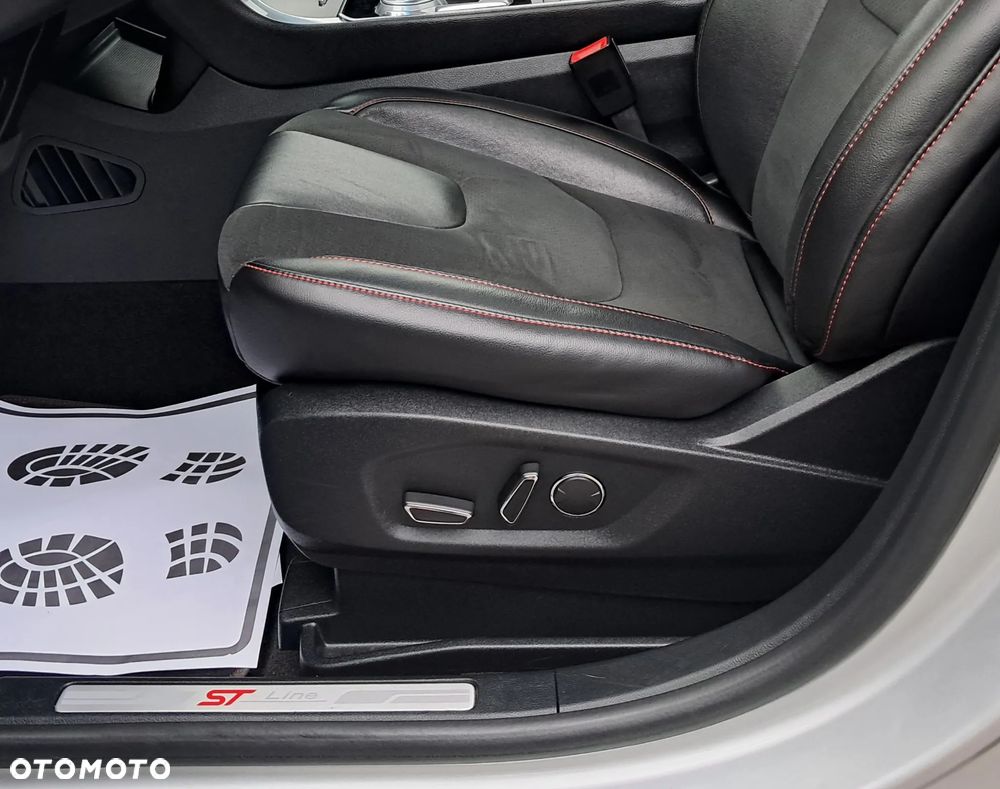 Ford Edge 2.0 TDCi Bi-Turbo 4x4 ST-LINE - 29