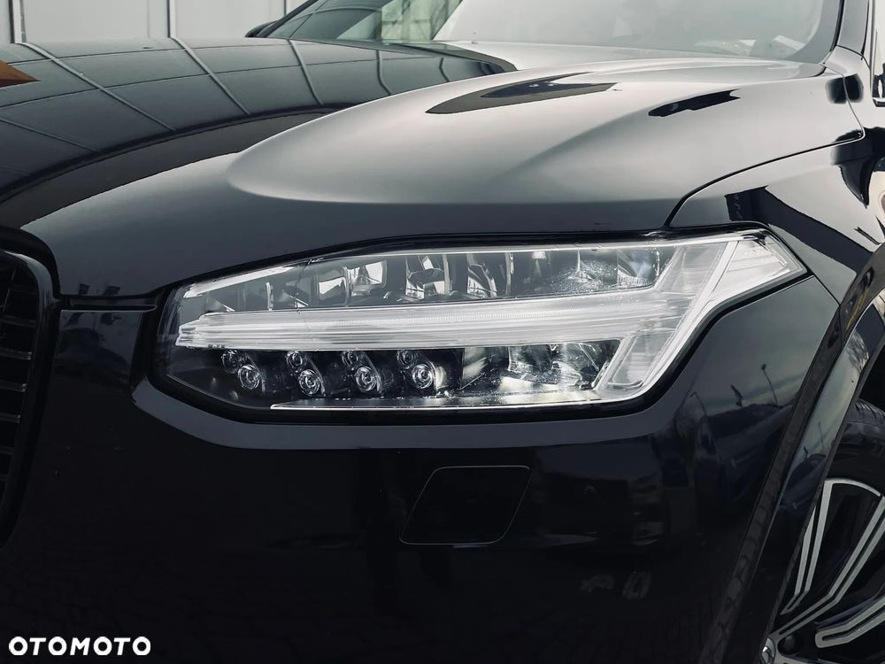 Volvo XC 90 B5 D AWD Ultimate Dark 7os - 3